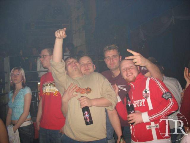 20052