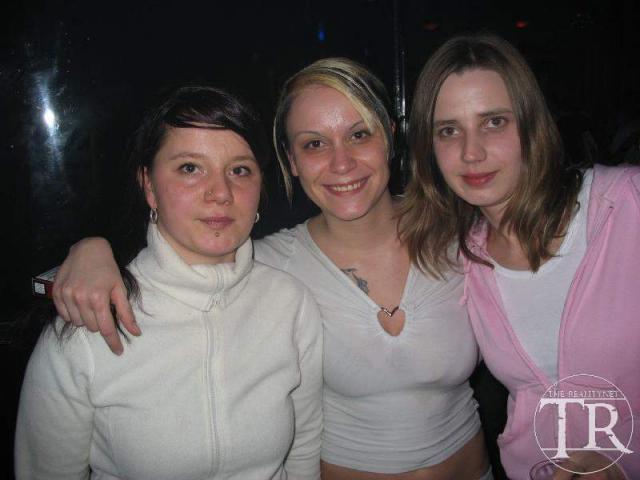 20106